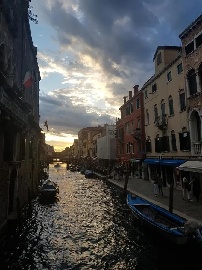 Calle Rielo Great Canal View Venice 0*,  Italy